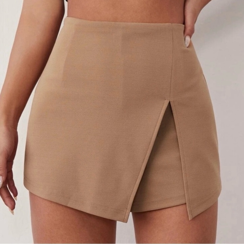 SXY Solid Split Front Skort tan size XS